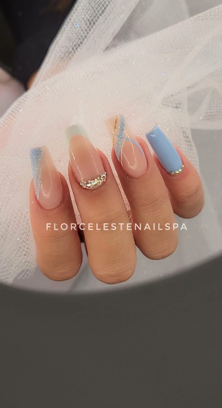 Acrylic extension size L or XL - Manicure