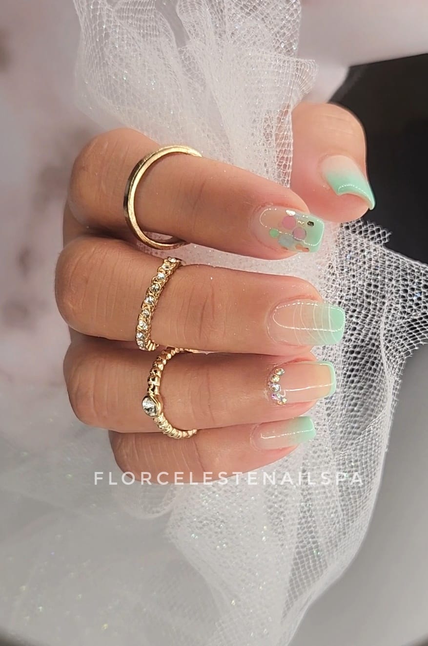 Acrylic extension size S or M - Manicure