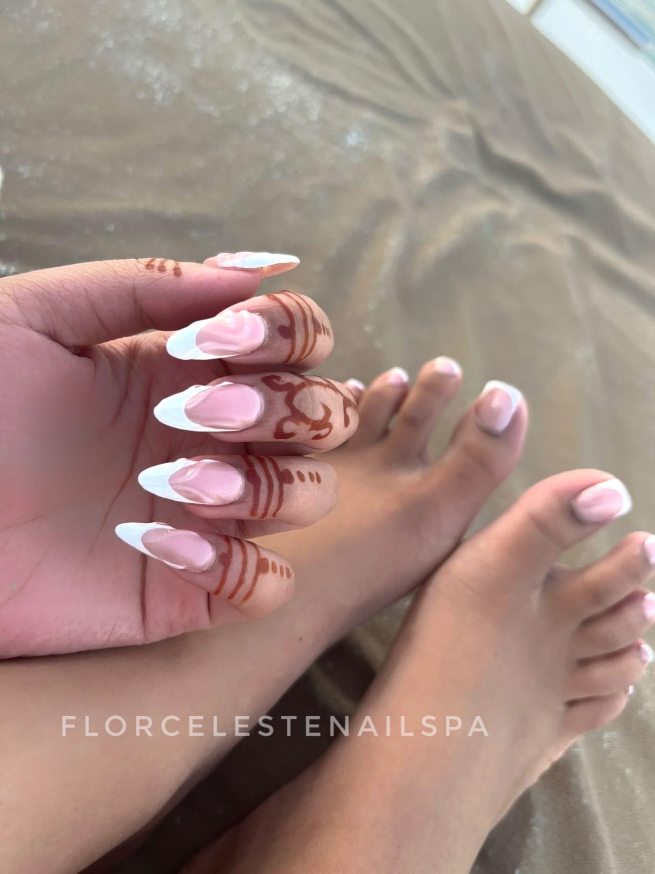 Extencion acrilico s o m manicure + Pedicure permanente