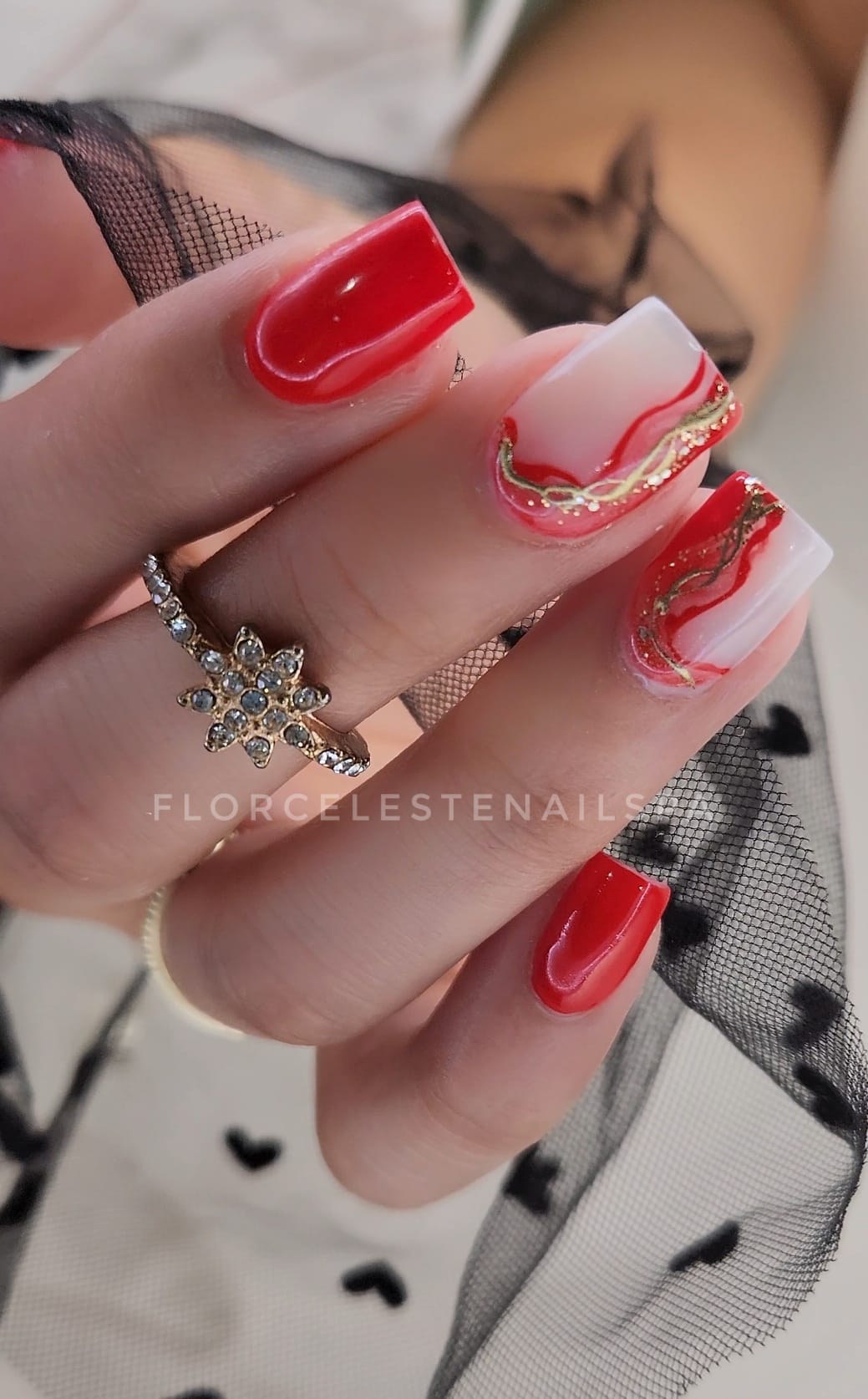Manicure con esmaltado permanente y nivelación✨